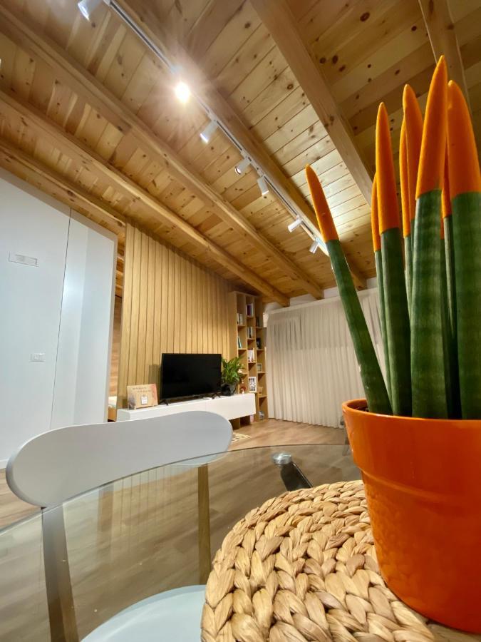 Lovely Loft 1-Bedroom In The Heart Of Тирана Екстер'єр фото